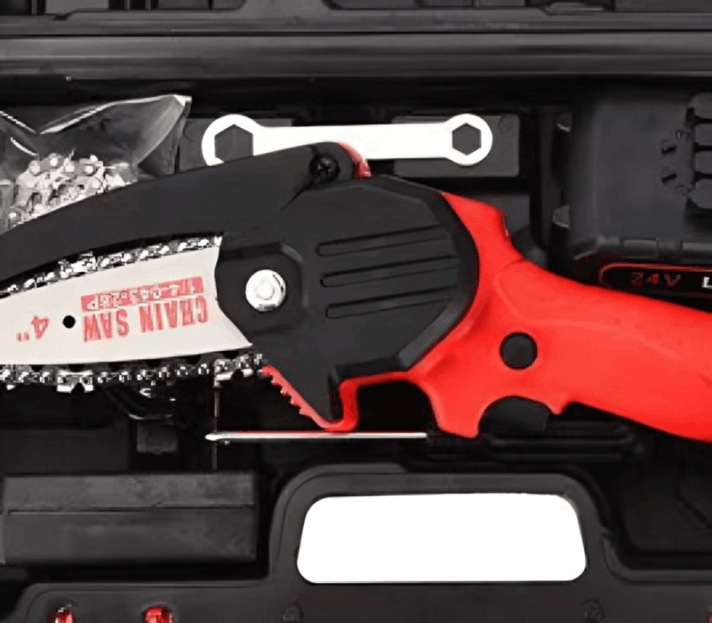 Wood Ranger Mini Chainsaw customer review Jenny D.